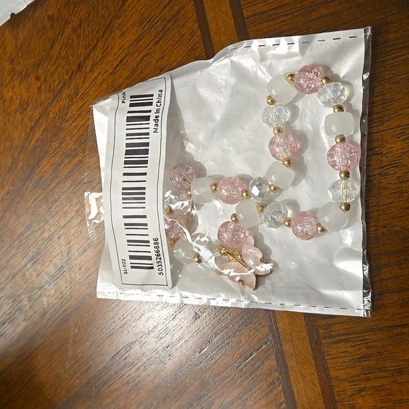 Chic Butterfly Charm Stretch Bracelet With Sparkling Colorful Glass Beads - Picture 6 of 6